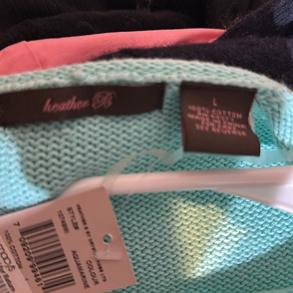 Heather b l Women's Aqua Knit Top - Picture 5 of 5